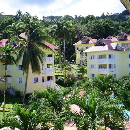 River Side Apt 9 @ Mystic Ridge. Ocho Rios Exterior photo