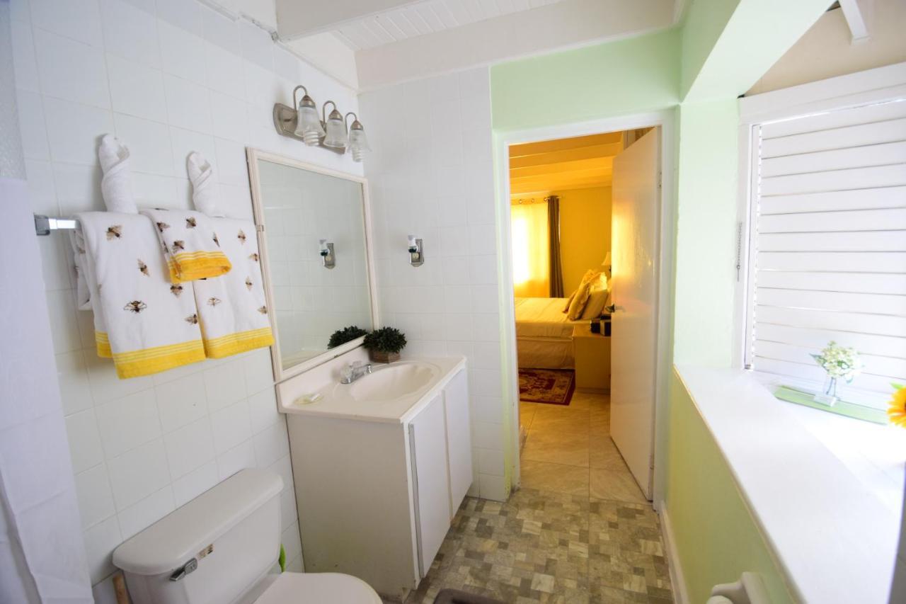 River Side Apt 9 @ Mystic Ridge. Ocho Rios Exterior photo